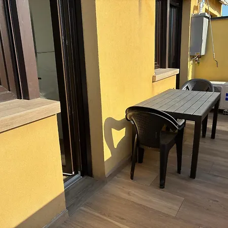 Bilocale Con Terrazzo Bolognafiere Διαμέρισμα